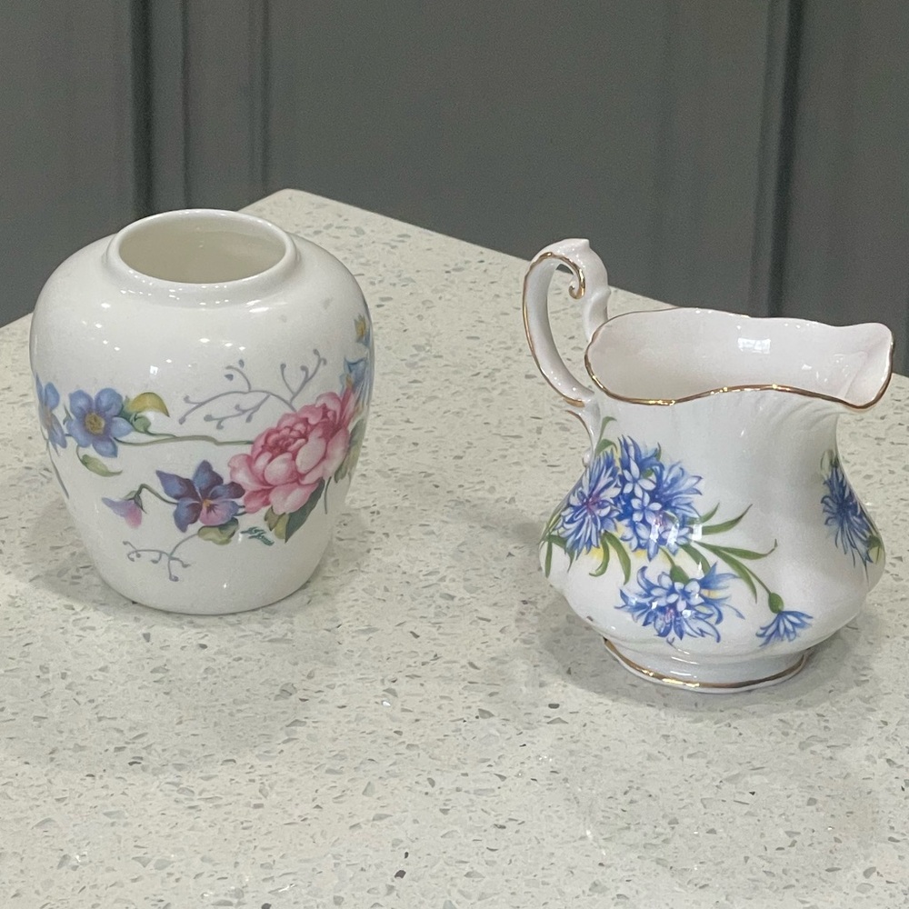 Fine bone china flower design